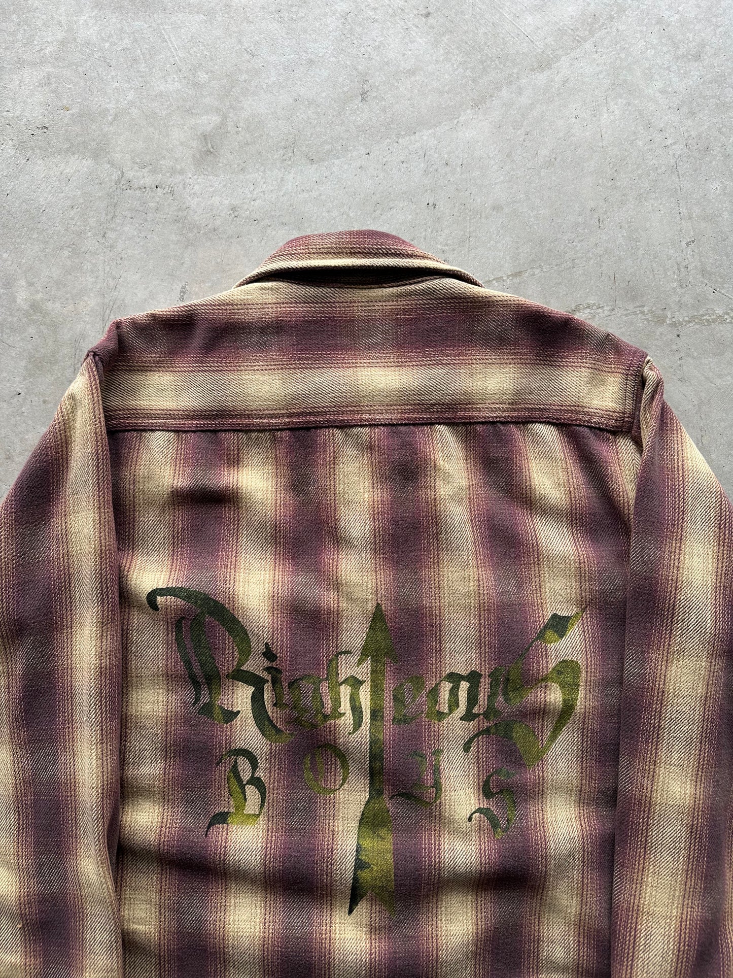 Plaid Script Button Up - Size M